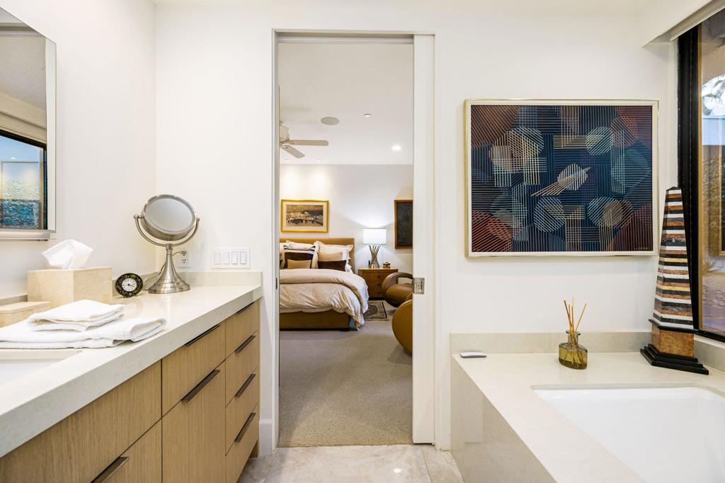 71120 N Thunderbird Terrace