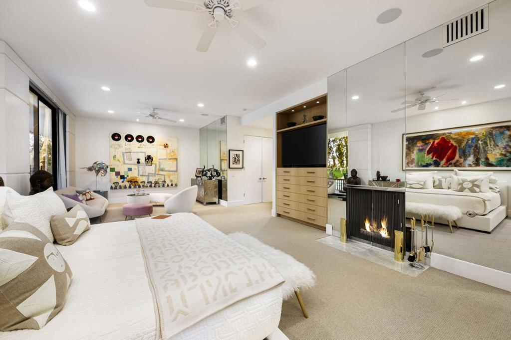 71120 N Thunderbird Terrace