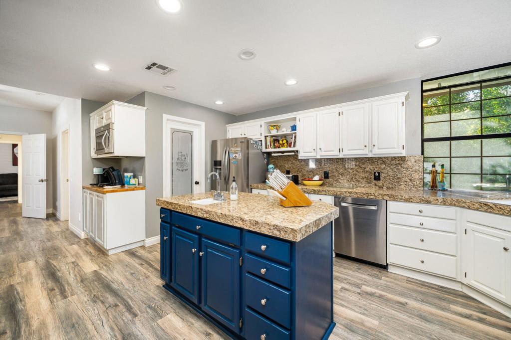 78545 Starlight Lane