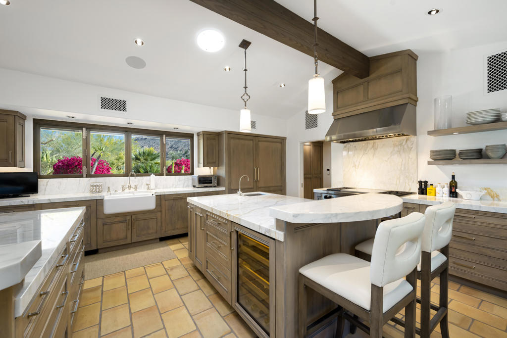 49400 Della Robbia Lane