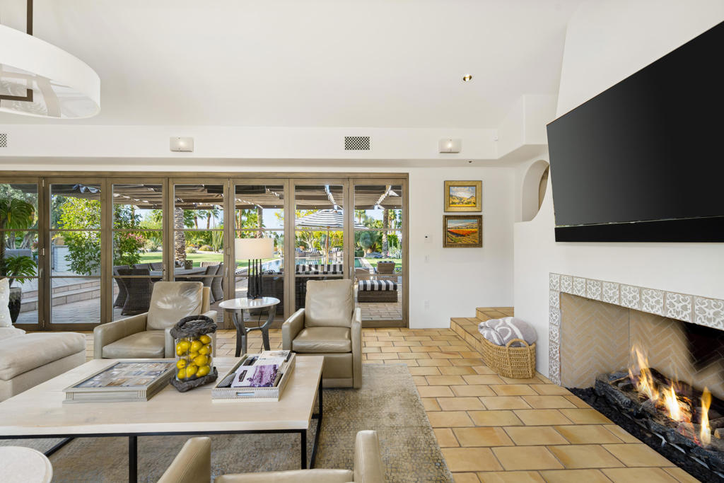 49400 Della Robbia Lane