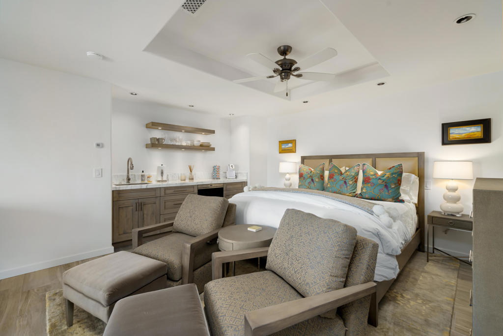 49400 Della Robbia Lane