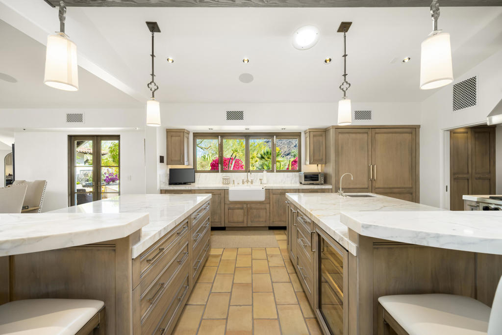 49400 Della Robbia Lane