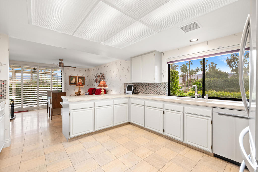 72419 Rodeo Way