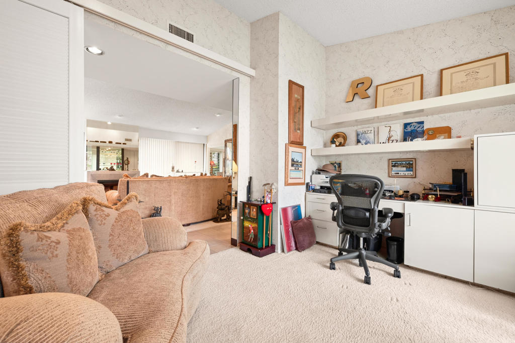 72419 Rodeo Way