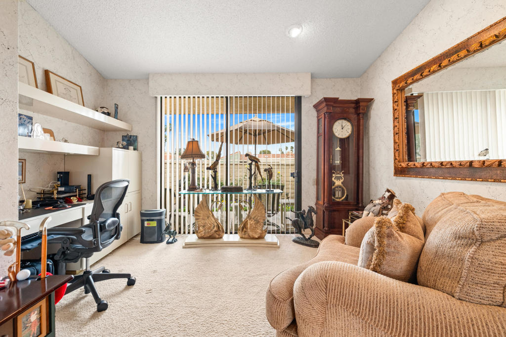 72419 Rodeo Way