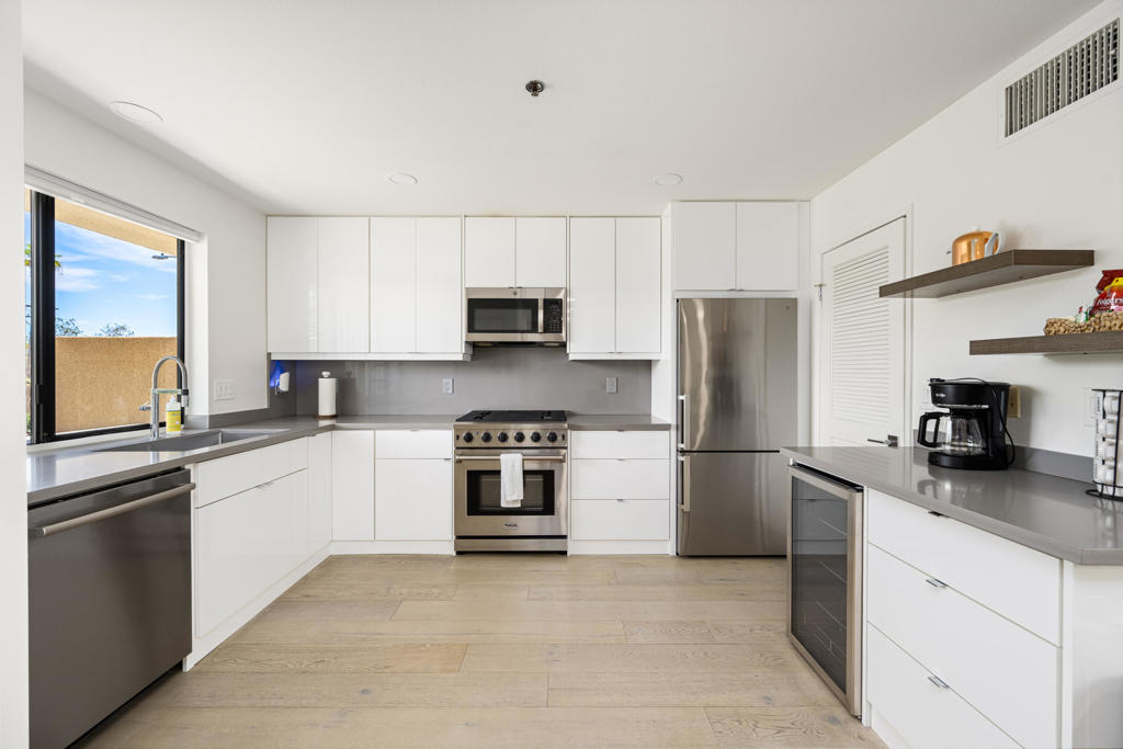 100 E Stevens Road 513