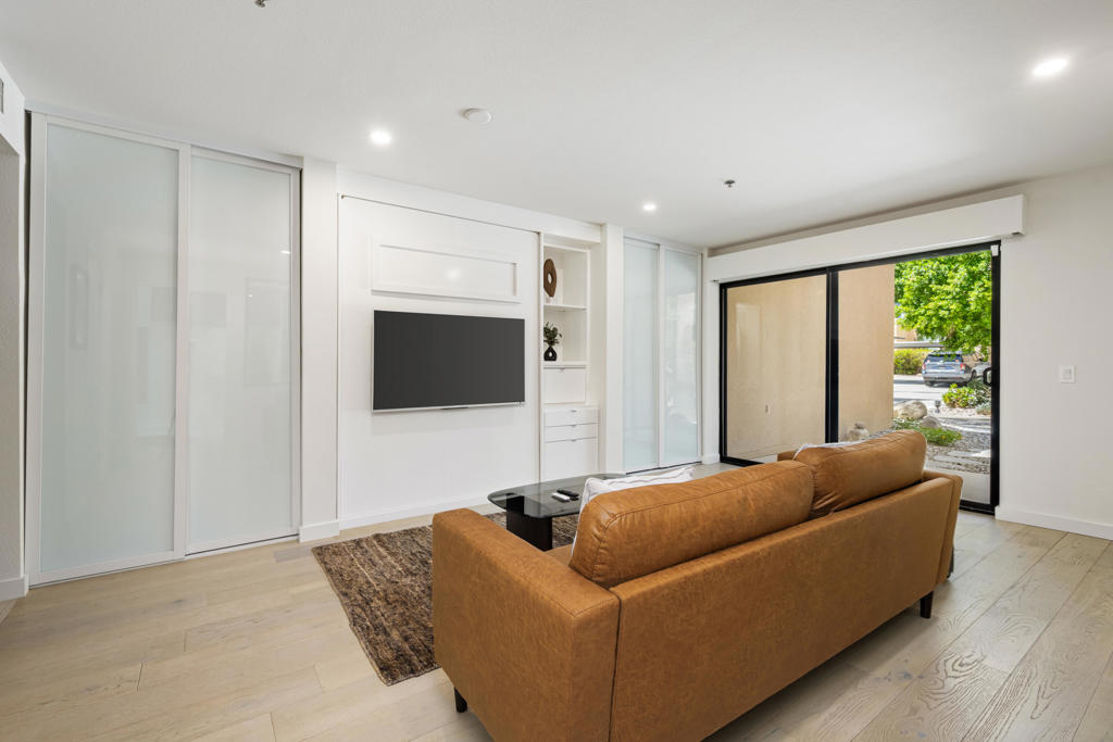 100 E Stevens Road 513