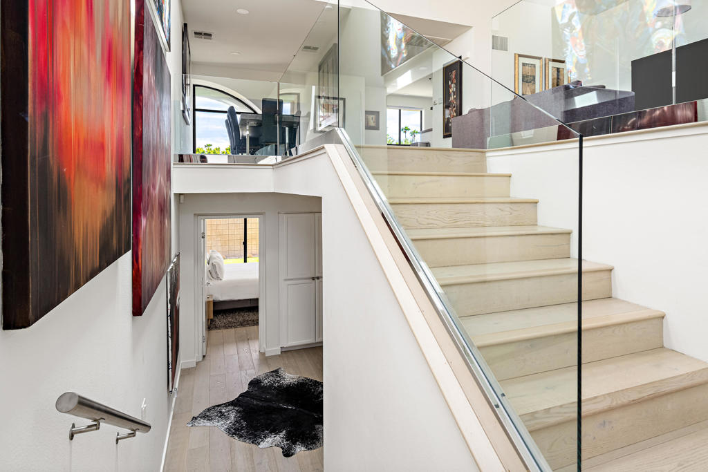 100 E Stevens Road 513