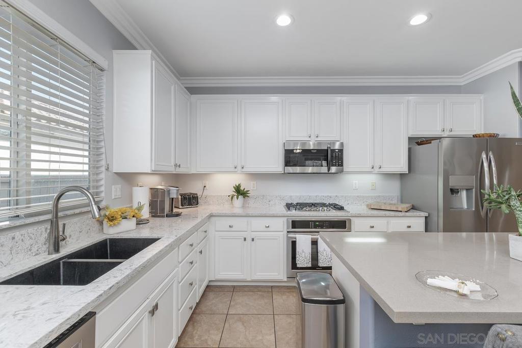 28006 Panorama Hills Dr