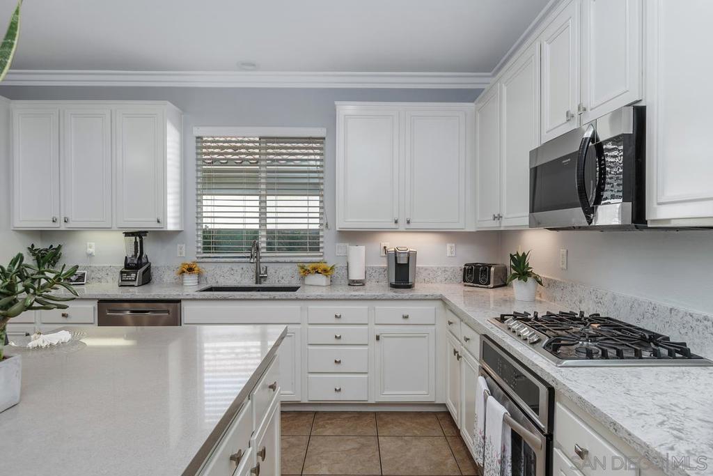 28006 Panorama Hills Dr