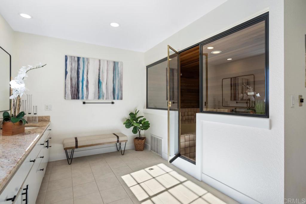 2324 La Costa Avenue C