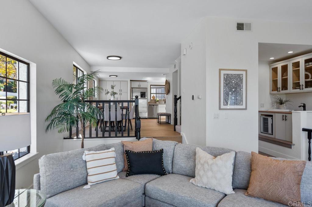 2324 La Costa Avenue C