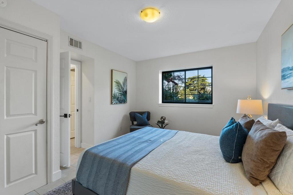 2324 La Costa Avenue C