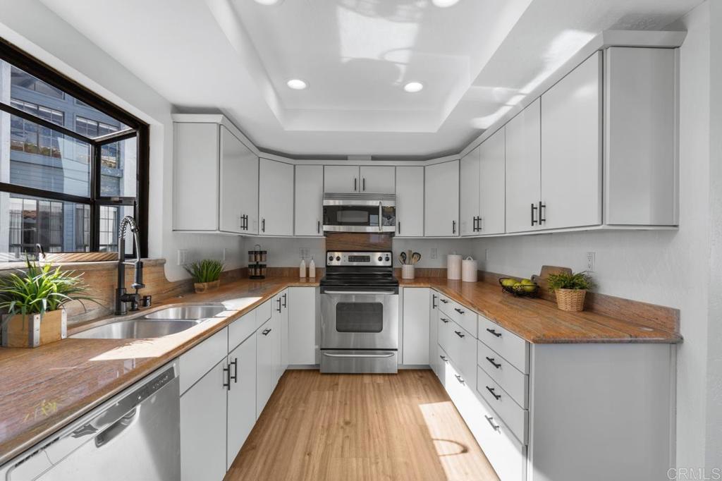 2324 La Costa Avenue C