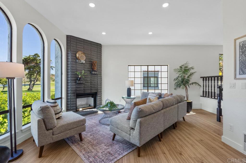 2324 La Costa Avenue C