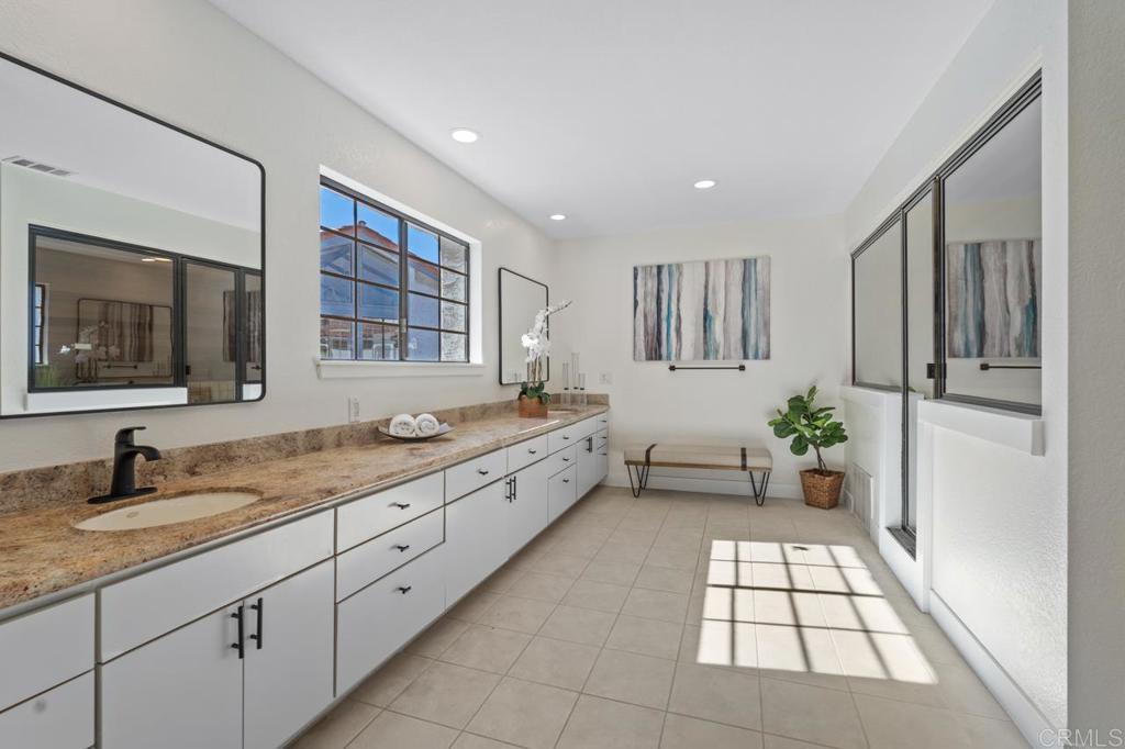 2324 La Costa Avenue C