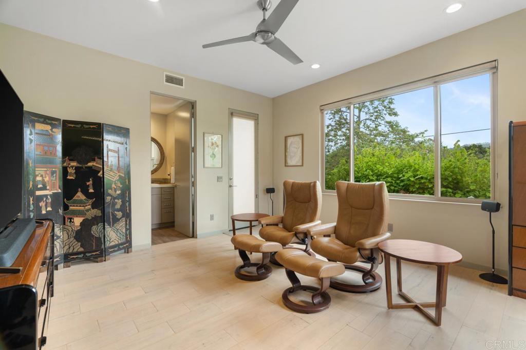 1444 North twin Oaks Valley Road