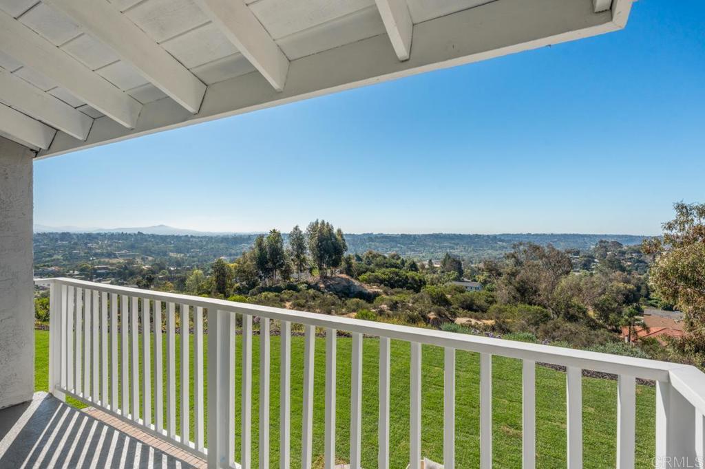 201 Meadow Vista Way