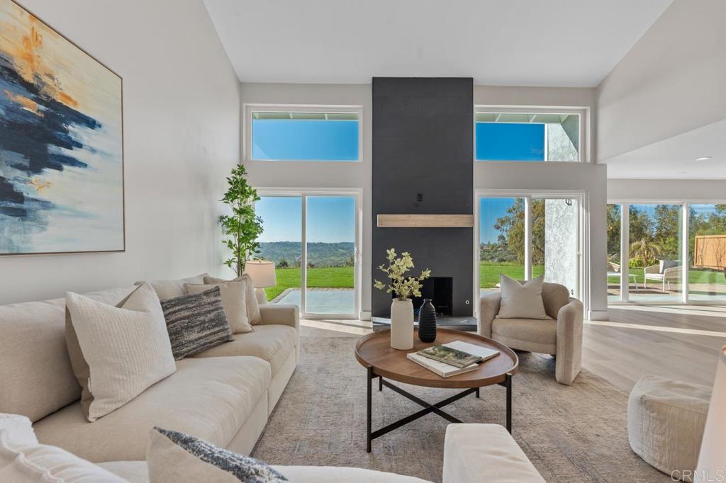 201 Meadow Vista Way