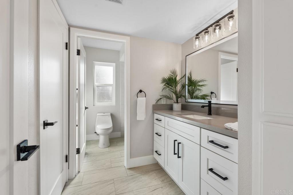 201 Meadow Vista Way