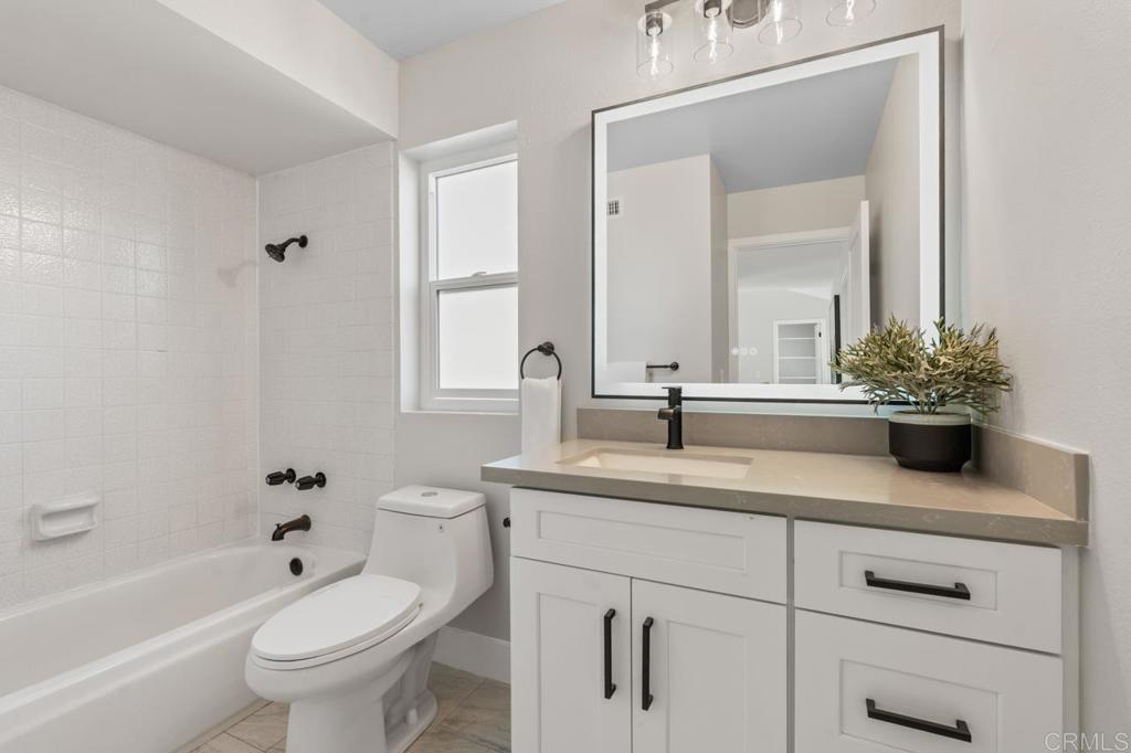 201 Meadow Vista Way