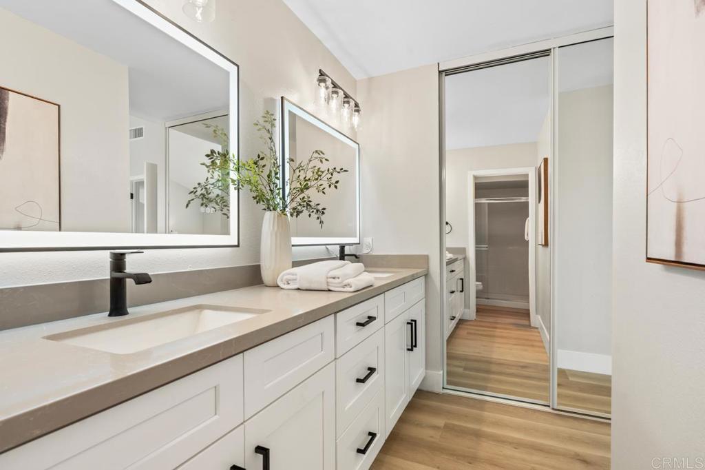 201 Meadow Vista Way