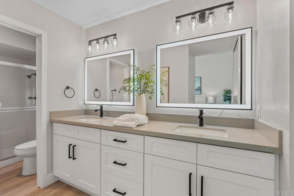 201 Meadow Vista Way