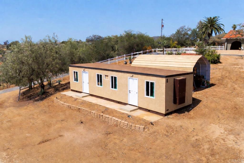 9908 West lilac