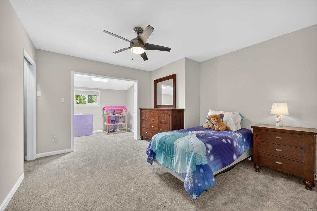 9908 West lilac