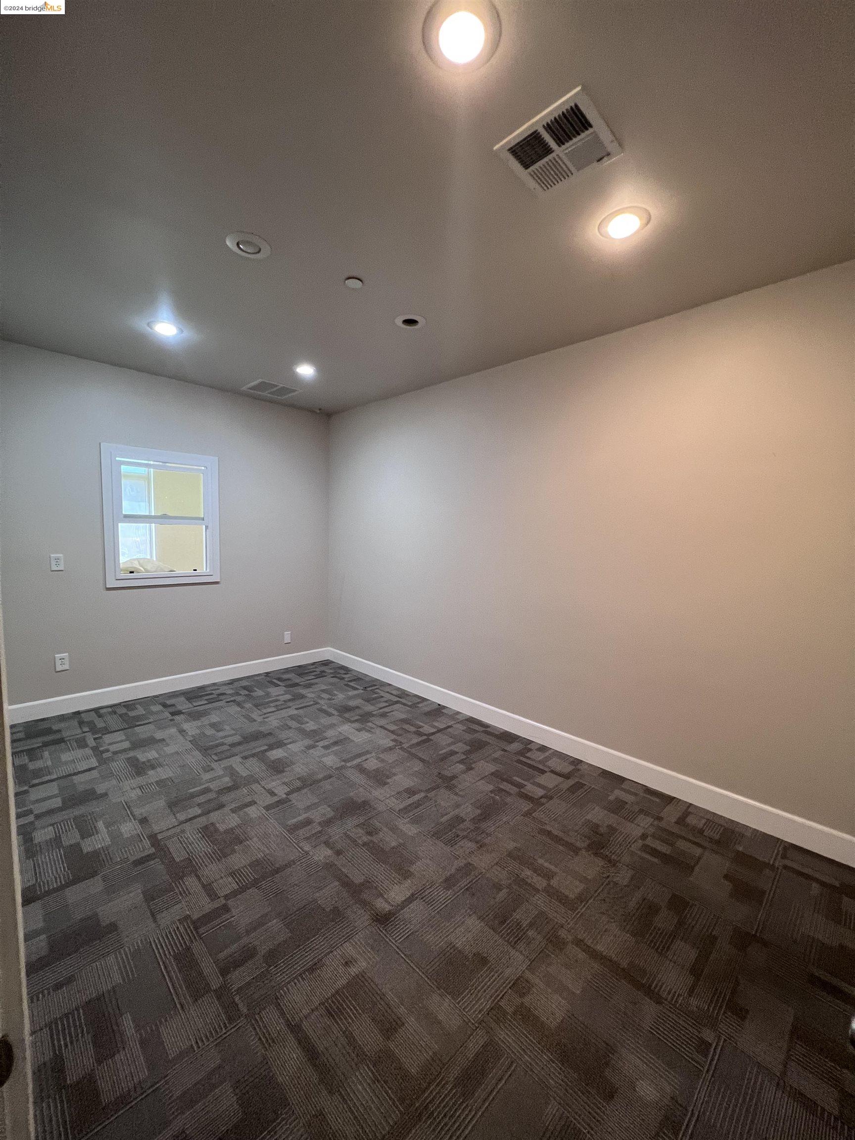 9010 Brentwood Blvd