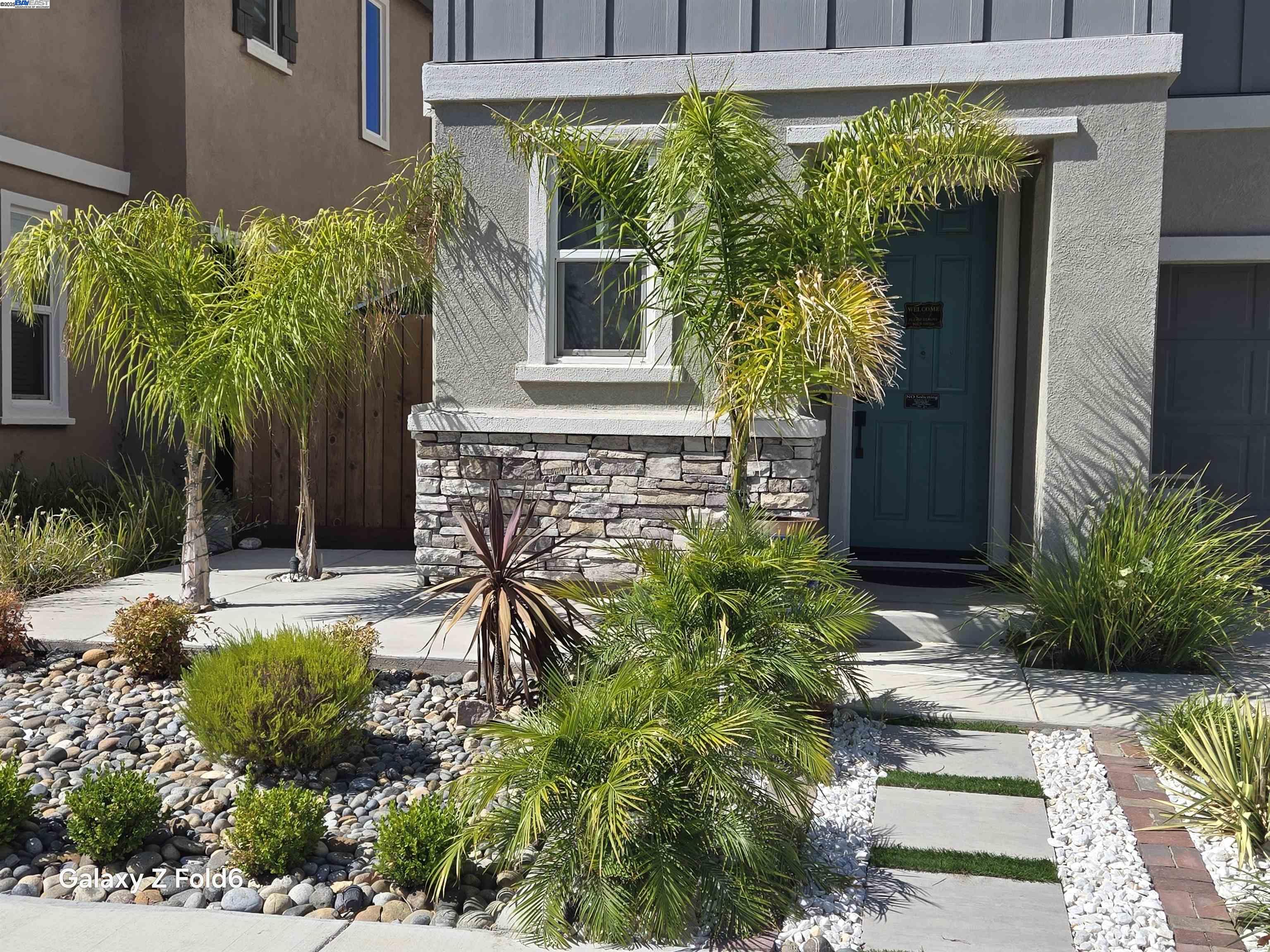 252 Agata Way