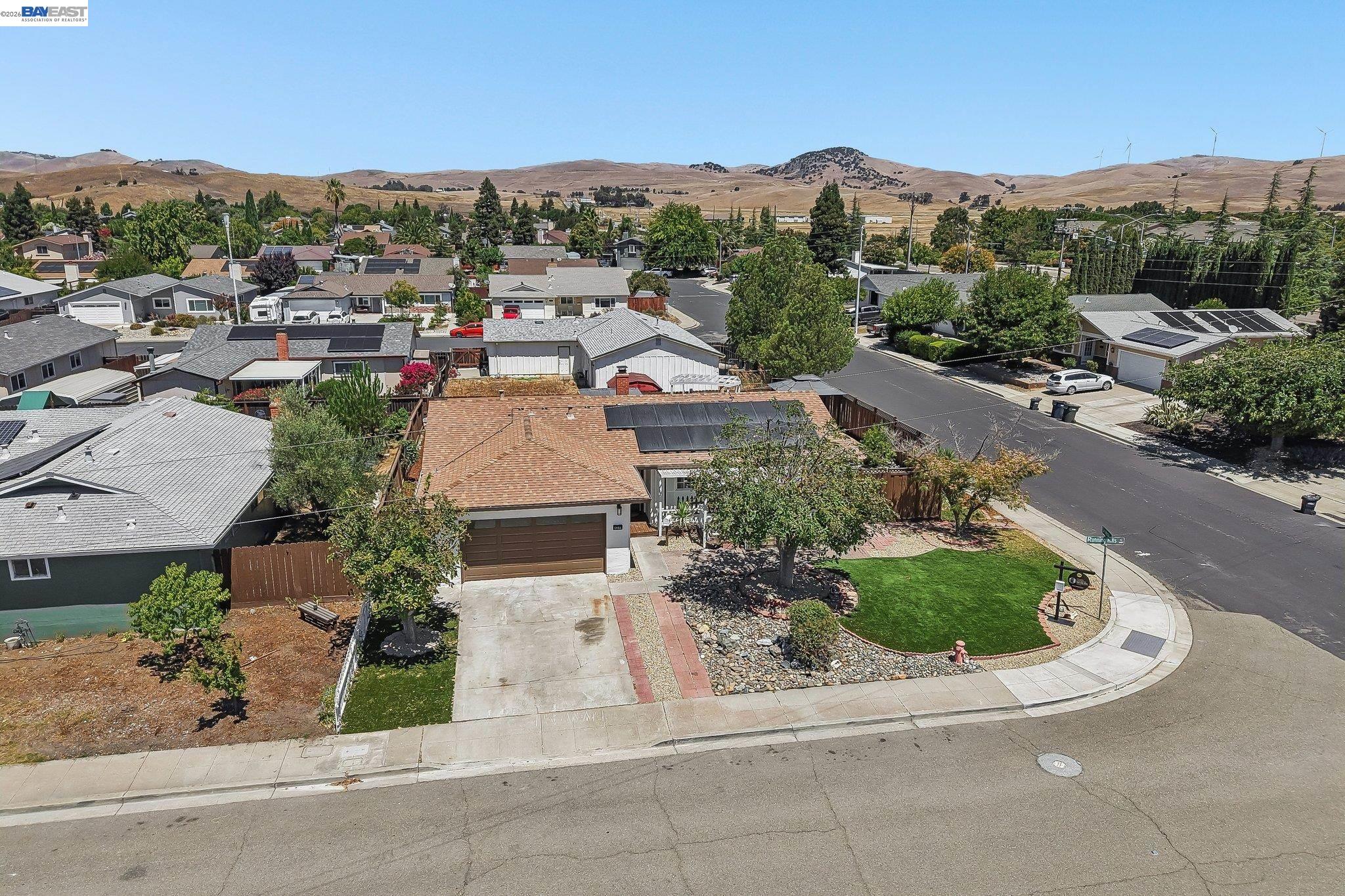 5954 Running Hills Ave