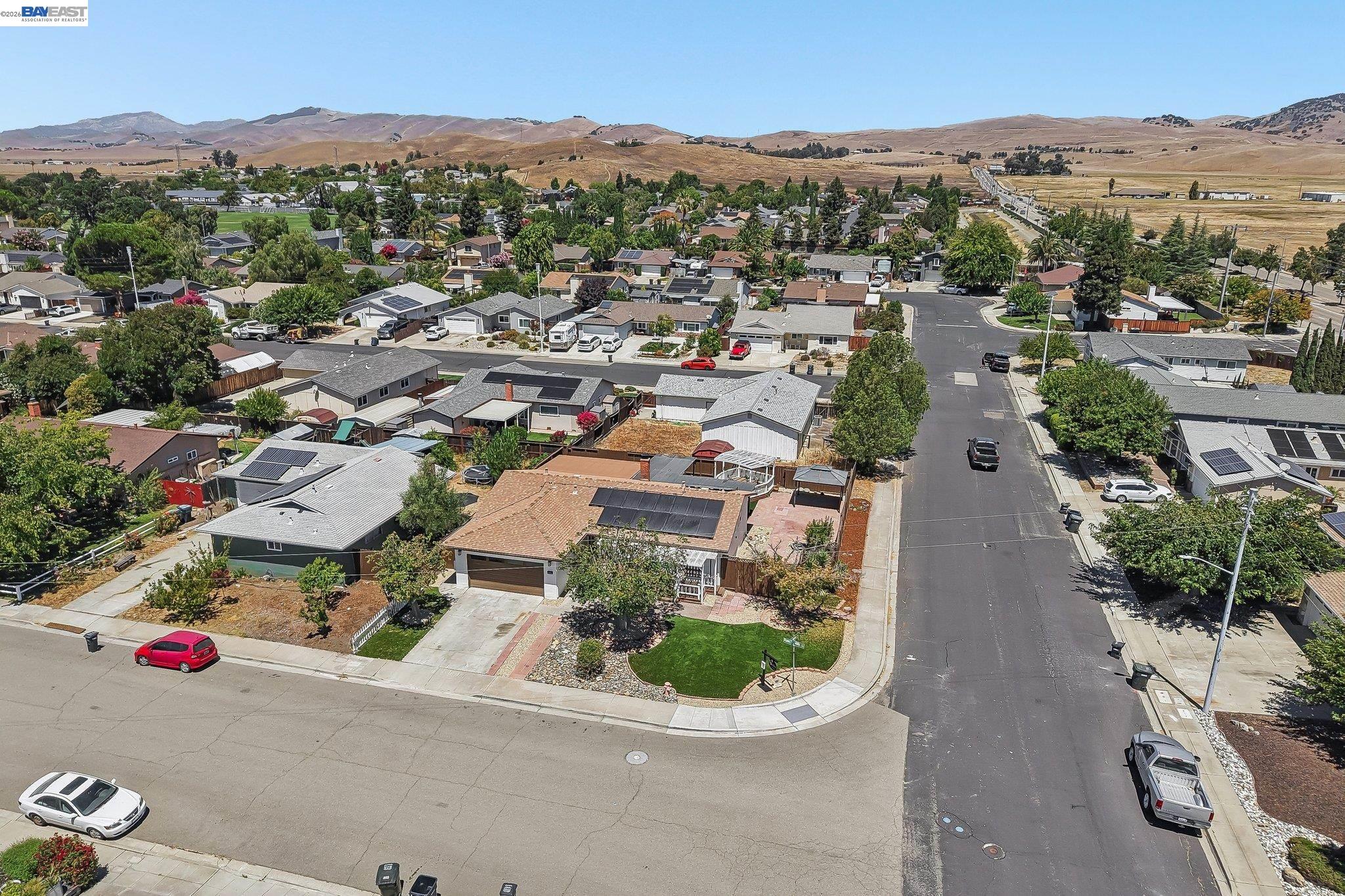 5954 Running Hills Ave