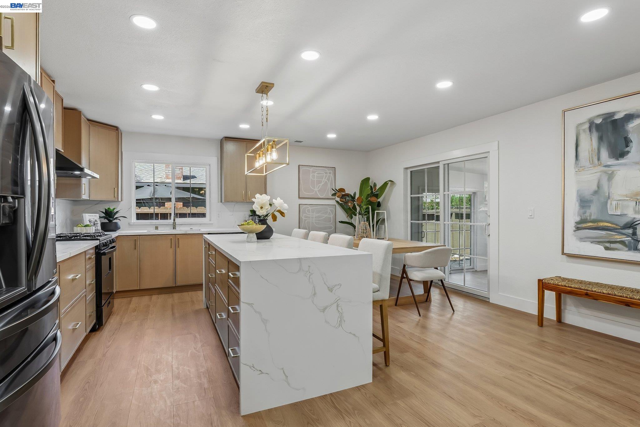 5954 Running Hills Ave