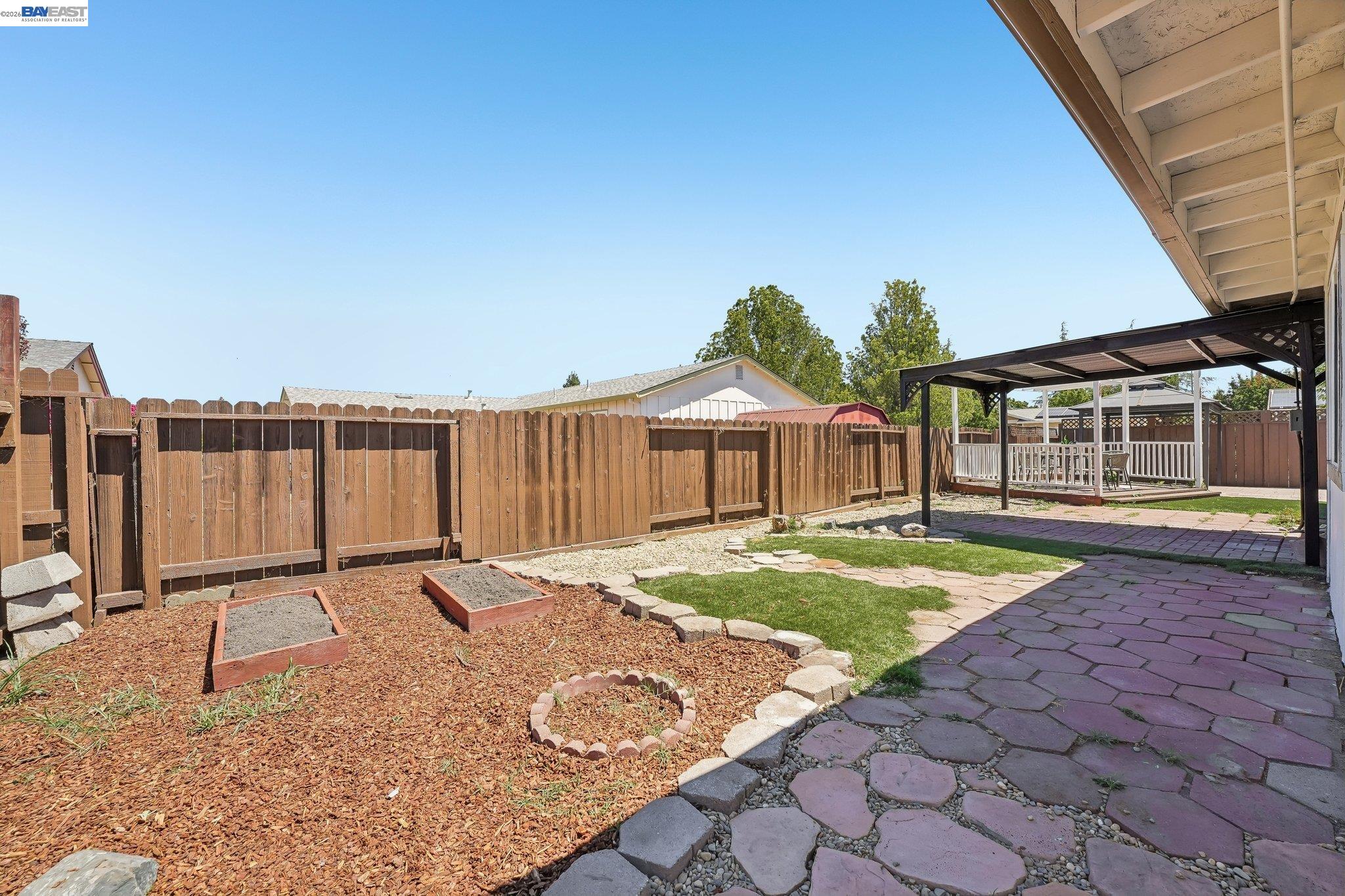 5954 Running Hills Ave
