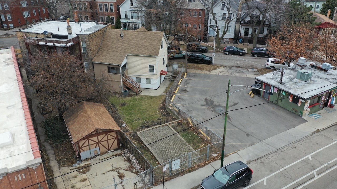 3116 N Oakley Avenue