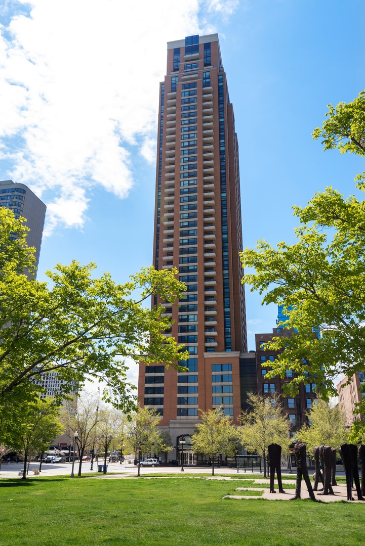 1160 S Michigan Avenue Unit: 4501