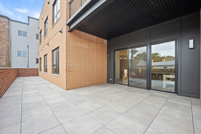 1548 W Ardmore Avenue Unit: 2G