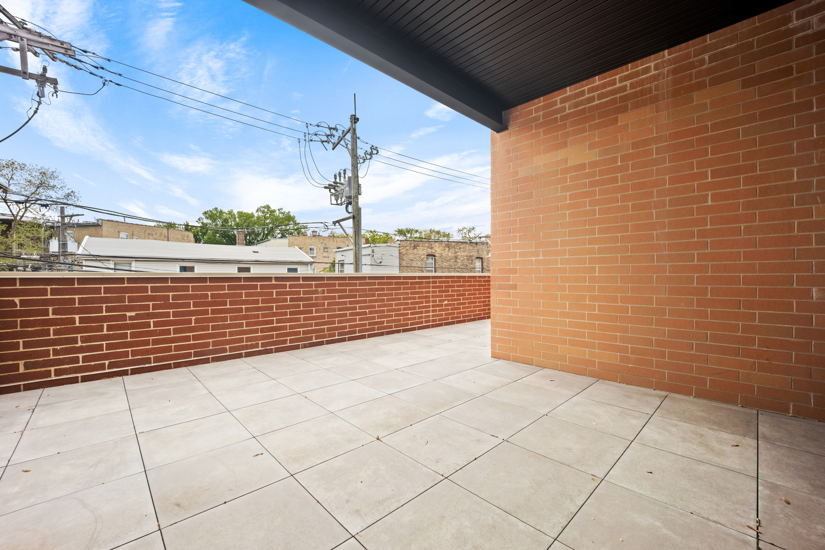 1548 W Ardmore Avenue Unit: 2F