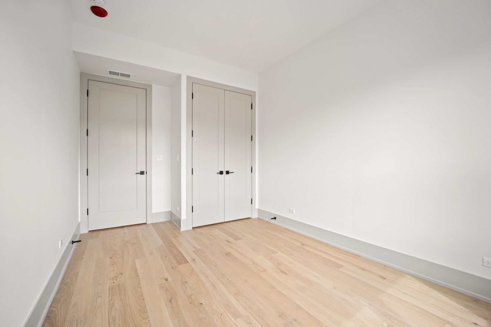 1548 W Ardmore Avenue Unit: 2F