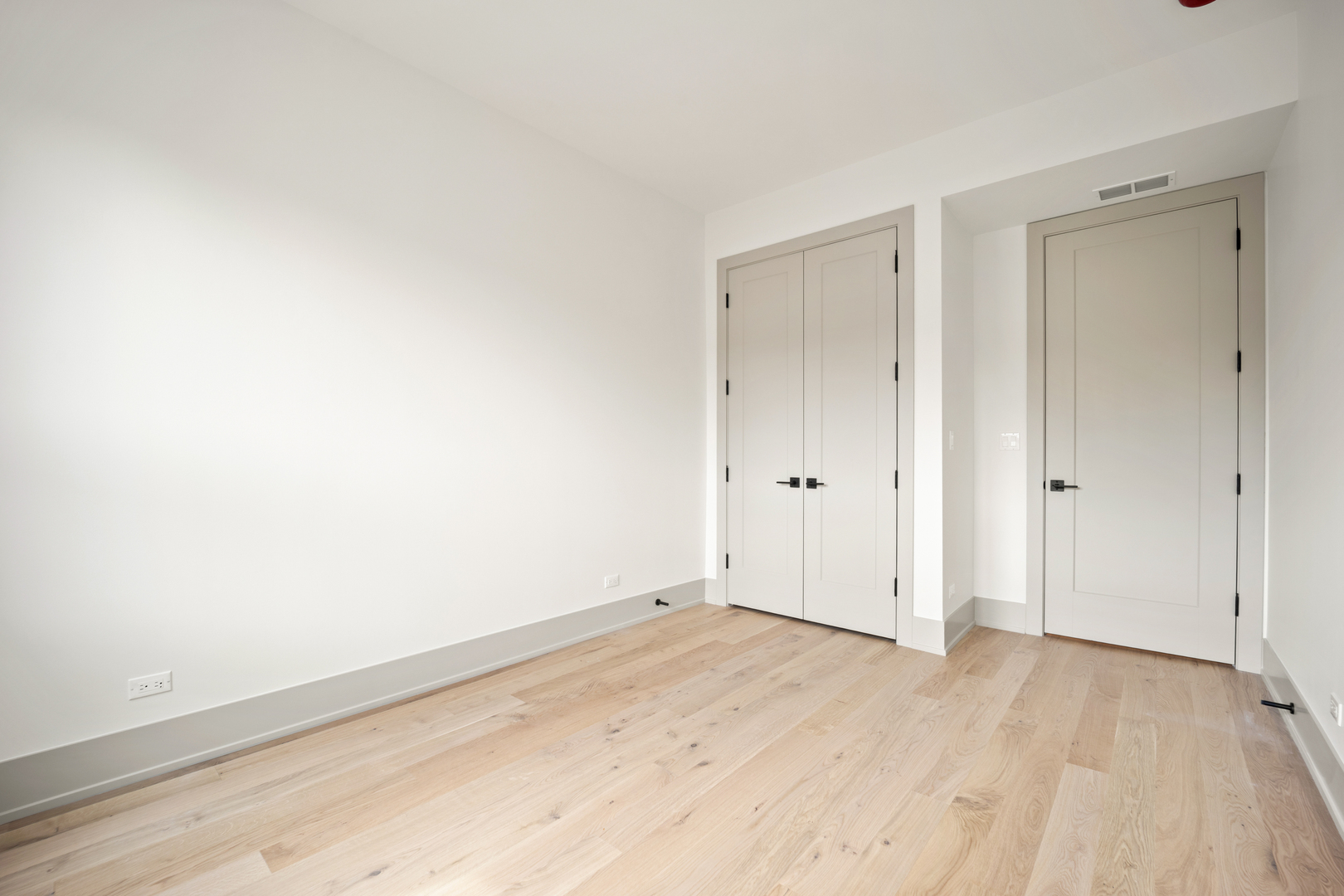 1548 W Ardmore Avenue Unit: 2F