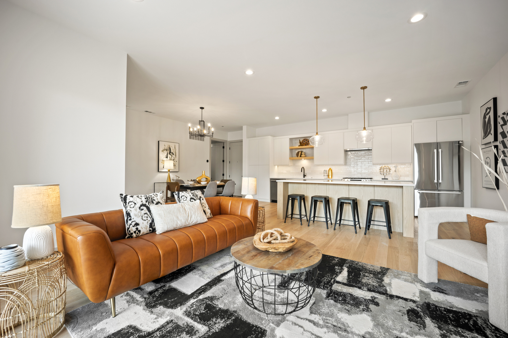 1548 W Ardmore Avenue Unit: 3B