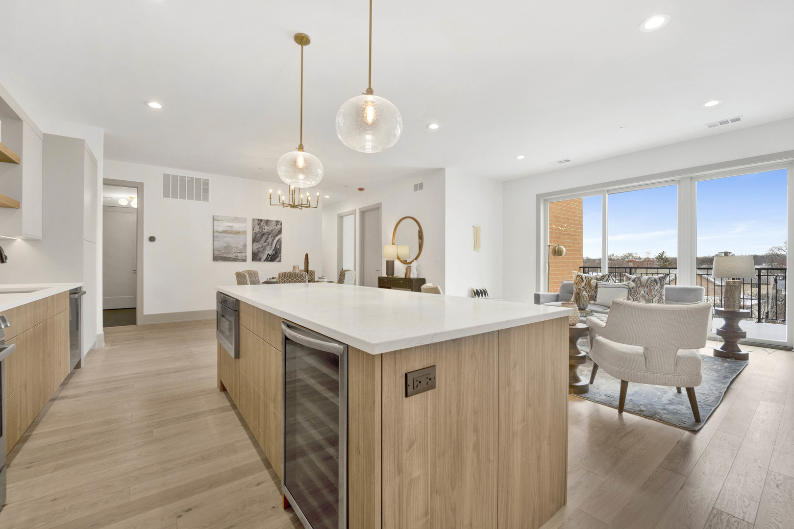 1548 W Ardmore Avenue Unit: 3G