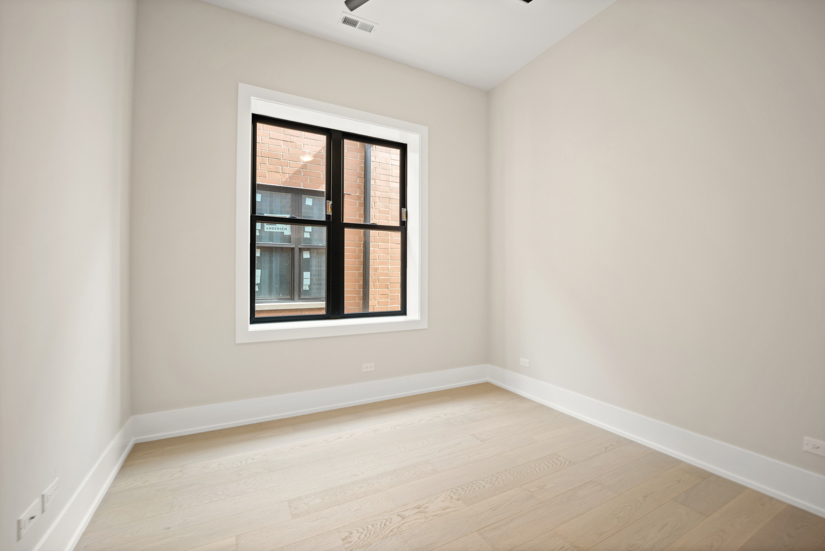 4347 N Richmond Avenue Unit: 3S