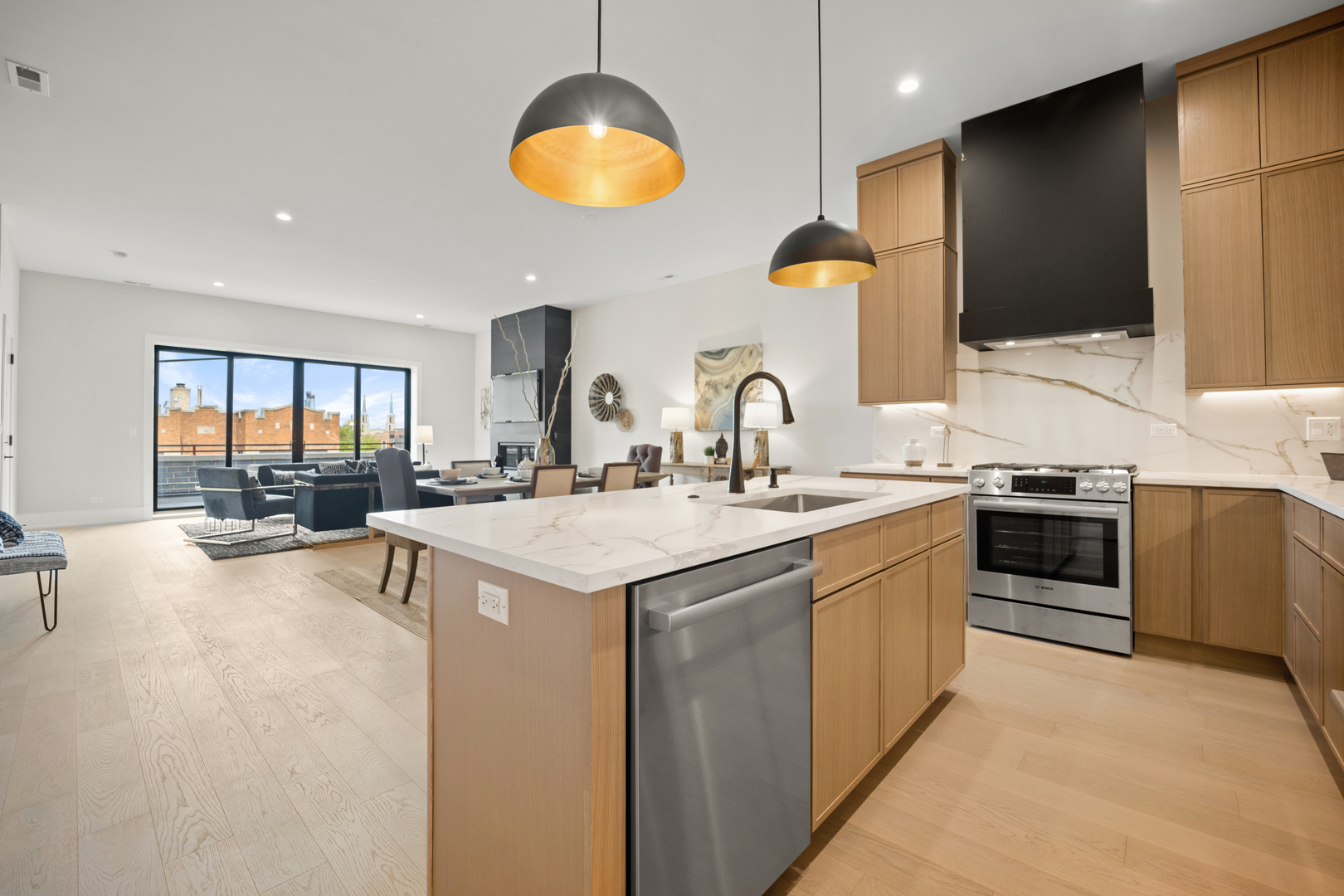 4347 N Richmond Avenue Unit: 3N