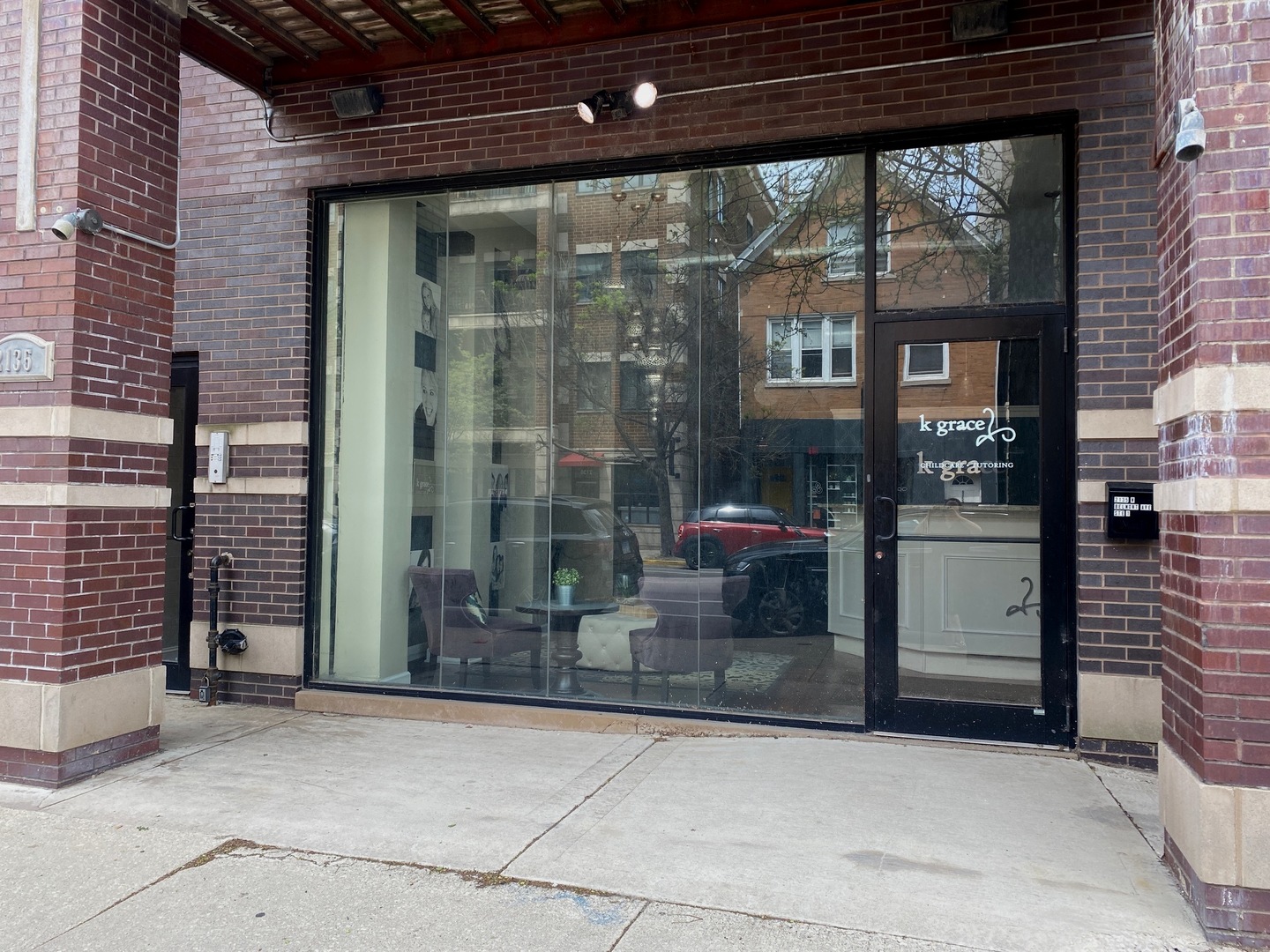 2135 W BELMONT Avenue Unit: 1