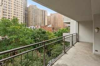 1430 N ASTOR Street Unit: 7A