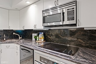 1430 N ASTOR Street Unit: 7A