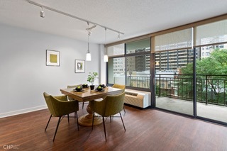 1430 N ASTOR Street Unit: 7A